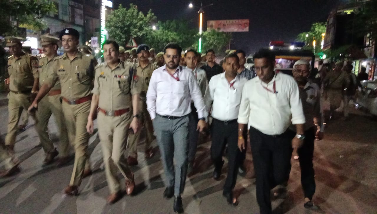 नवरात्र, दुर्गा पूजा और दशहरा पर प्रशासन सतर्क, सुरक्षा व्यवस्था का लिया जायजा