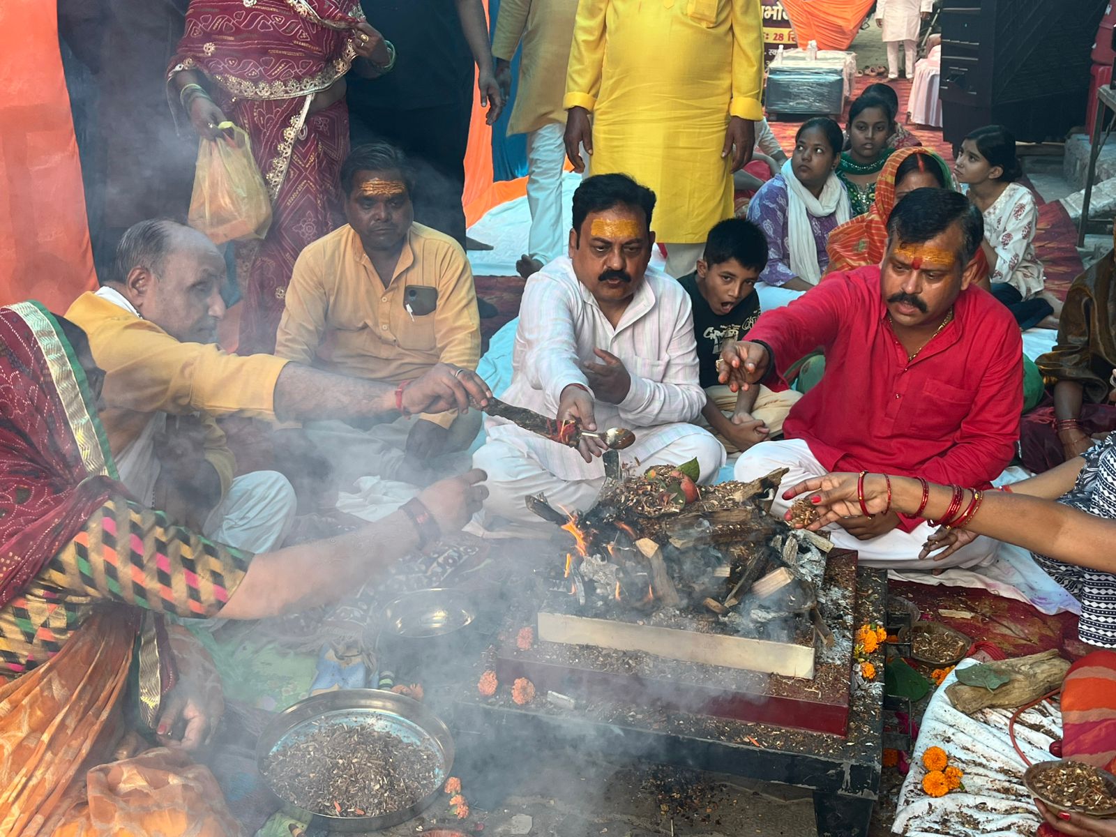 आठवां श्री माता भगवती का विशाल भंडारा और कन्या भोज हुआ