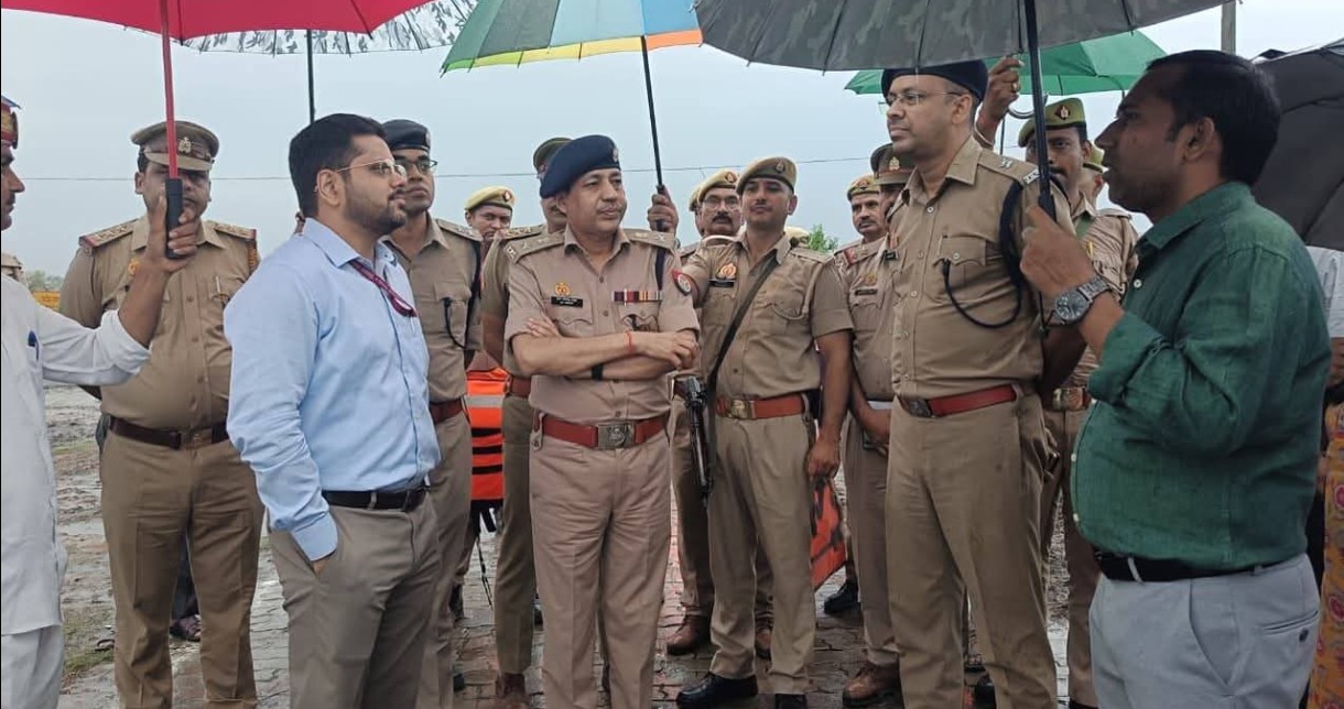 नवरात्र व दुर्गा पूजा विसर्जन को लेकर उन्नाव प्रशासन सतर्क